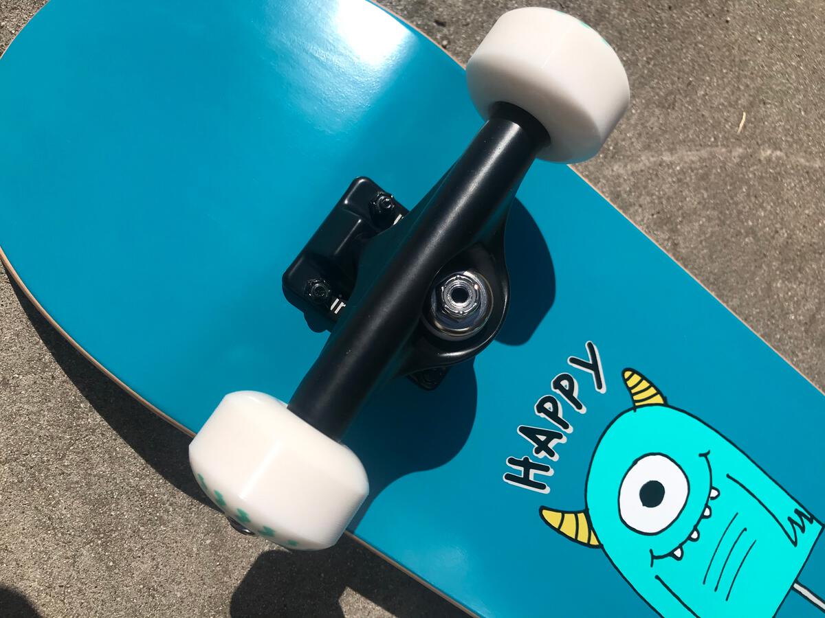 Happy Kookie Complete 7.25" (Minor Blemish)