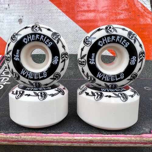 Cherries "Smoke Bombs" 56mm/99a